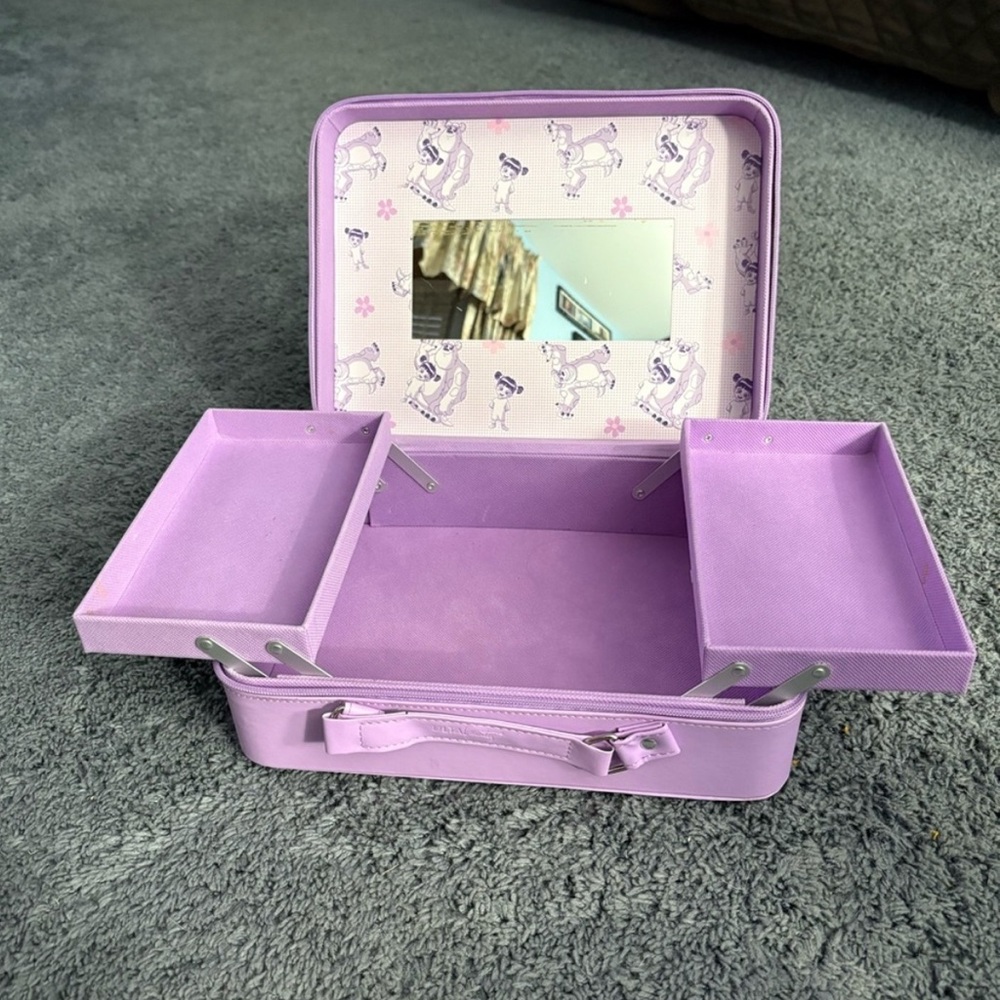 Lightly used Pixar Monsters Inc themed makeup case